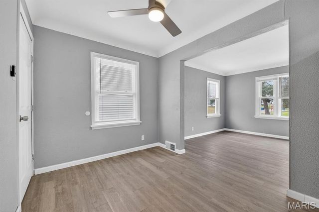 8576 Kathlyn Drive, St Louis, MO 63134