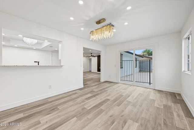 8925 W MEADOWBROOK Avenue, Phoenix, AZ 85037