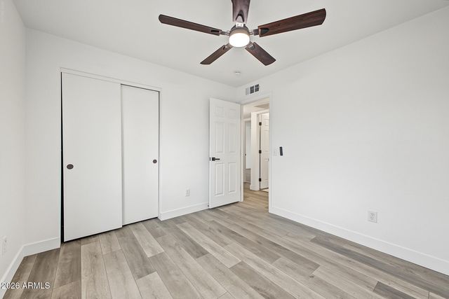 8925 W MEADOWBROOK Avenue, Phoenix, AZ 85037