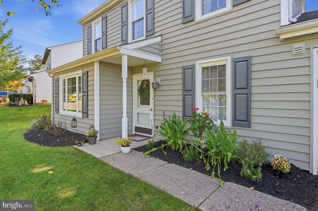 316 STORMFIELD DR, HARLEYSVILLE, PA 19438 — photo 5