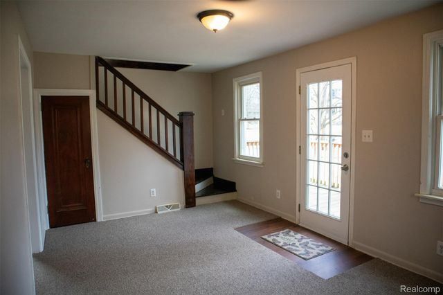 604 Trombley Drive, Troy, MI 48083