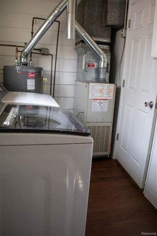 604 Trombley Drive, Troy, MI 48083