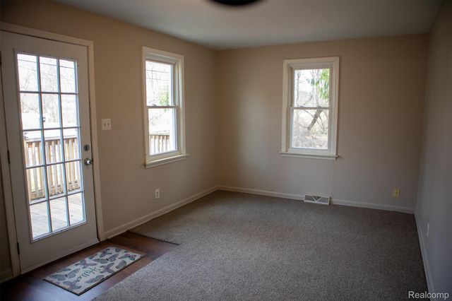 604 Trombley Drive, Troy, MI 48083