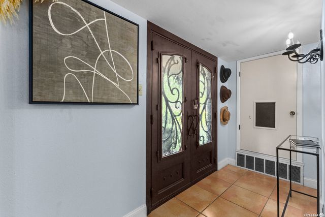 10807 Mount Ida, San Antonio, TX 78213