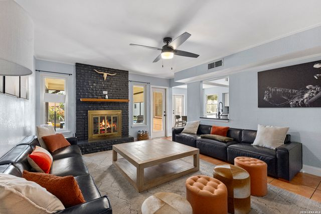 10807 Mount Ida, San Antonio, TX 78213