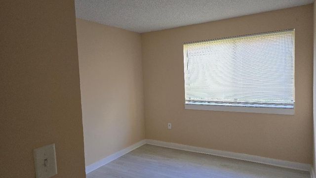 3242 CORAL LAKE Lane 3242, Coral Springs, FL 33065