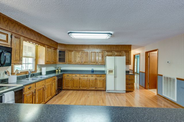 1087 Charley Davis Rd, Prospect, TN 38477