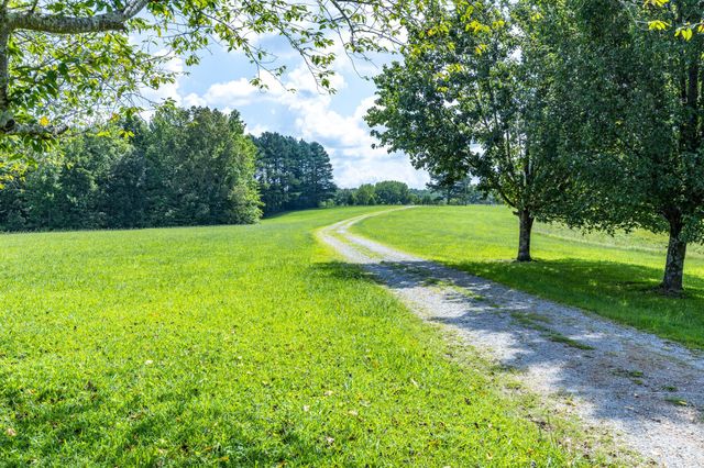 1087 Charley Davis Rd, Prospect, TN 38477