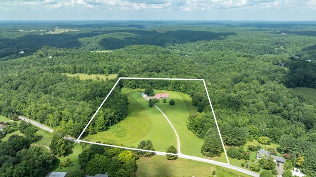 1087 Charley Davis Rd, Prospect, TN 38477