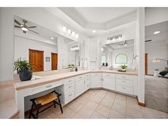 995 S Linden Pl, Pueblo West, CO 81007