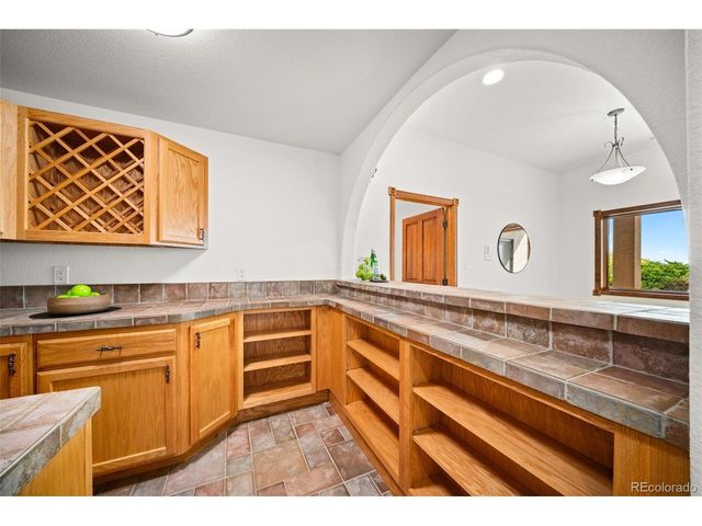 995 S Linden Pl, Pueblo West, CO 81007