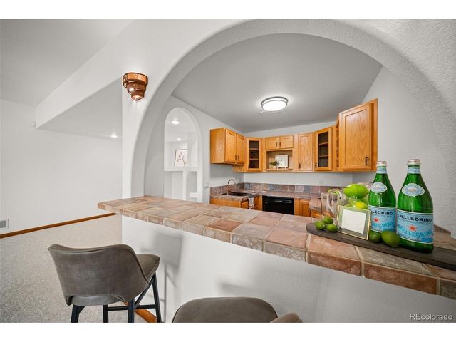 995 S Linden Pl, Pueblo West, CO 81007