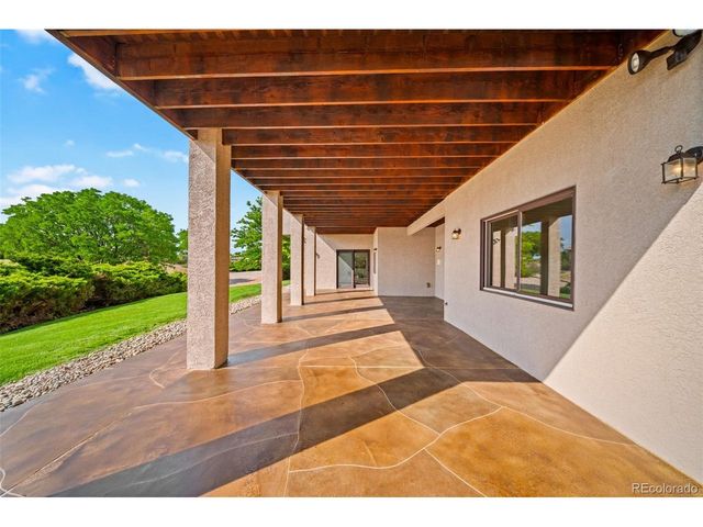 995 S Linden Pl, Pueblo West, CO 81007