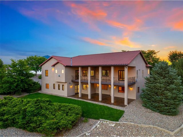 995 S Linden Pl, Pueblo West, CO 81007
