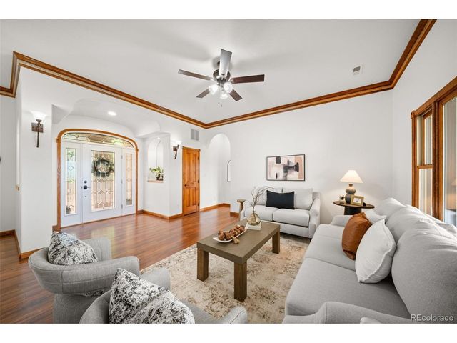995 S Linden Pl, Pueblo West, CO 81007