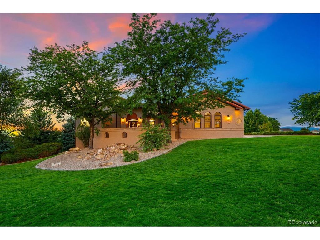 995 S Linden Pl, Pueblo West, CO 81007