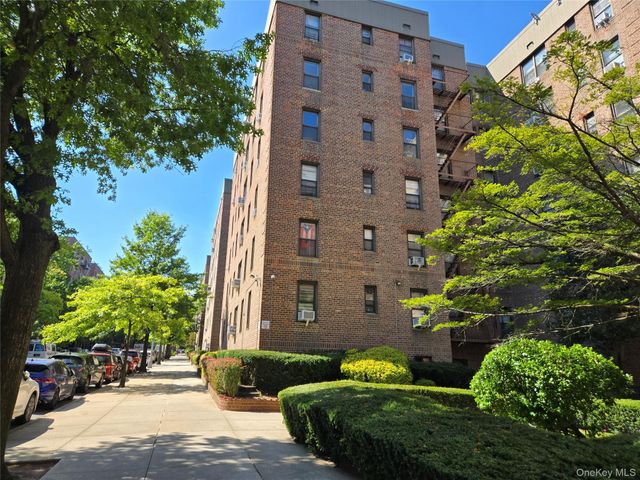 83-25 98th Street 1P, Woodhaven, NY 11421