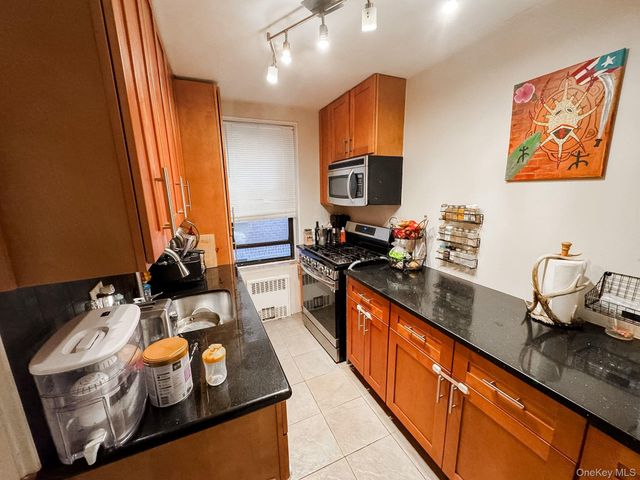 83-25 98th Street 1P, Woodhaven, NY 11421