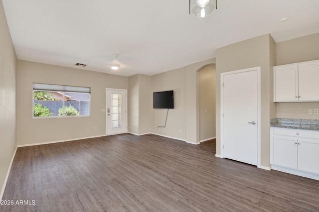 3680 S JOSHUA TREE Lane, Gilbert, AZ 85297