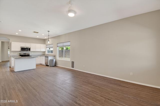 3680 S JOSHUA TREE Lane, Gilbert, AZ 85297
