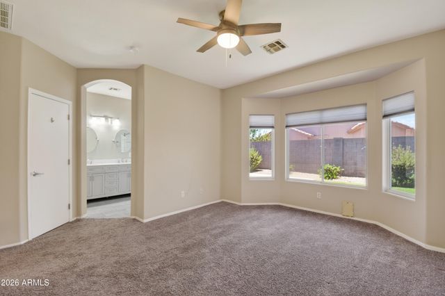 3680 S JOSHUA TREE Lane, Gilbert, AZ 85297