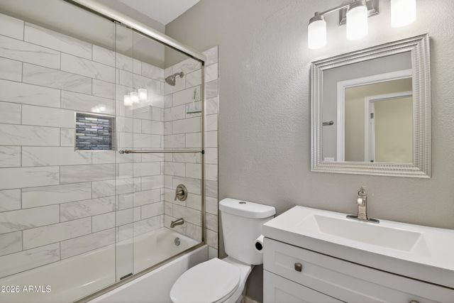 3680 S JOSHUA TREE Lane, Gilbert, AZ 85297