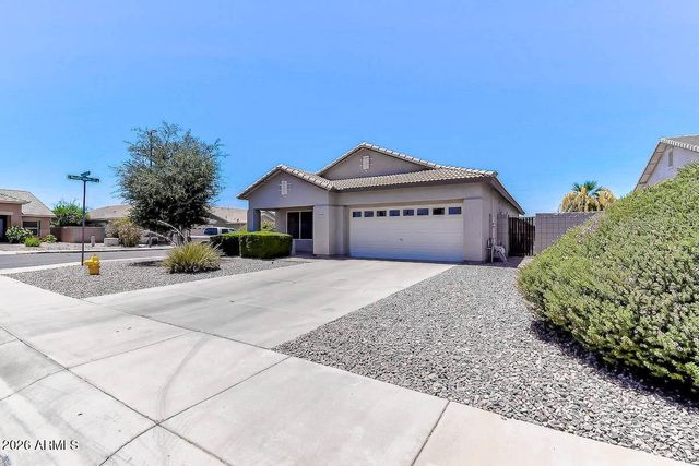 3680 S JOSHUA TREE Lane, Gilbert, AZ 85297
