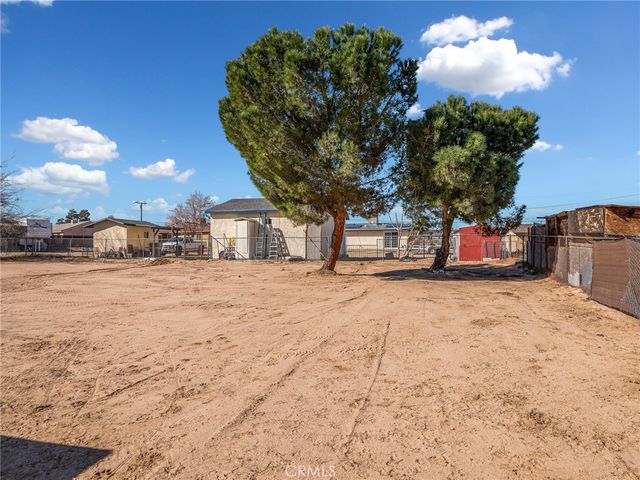 9472 Guava Avenue, Hesperia, CA 92345