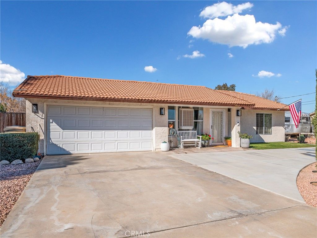 9472 Guava Avenue, Hesperia, CA 92345