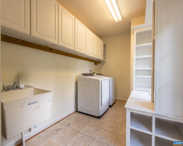 2008 SHEPHERDS RIDGE RD, Charlottesville, VA 22901
