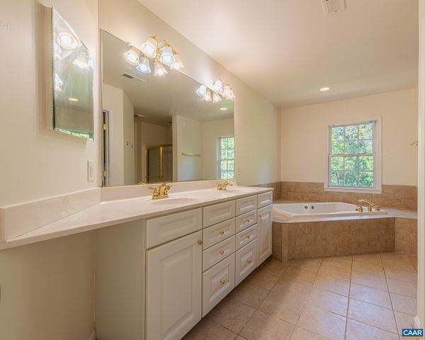 2008 SHEPHERDS RIDGE RD, Charlottesville, VA 22901