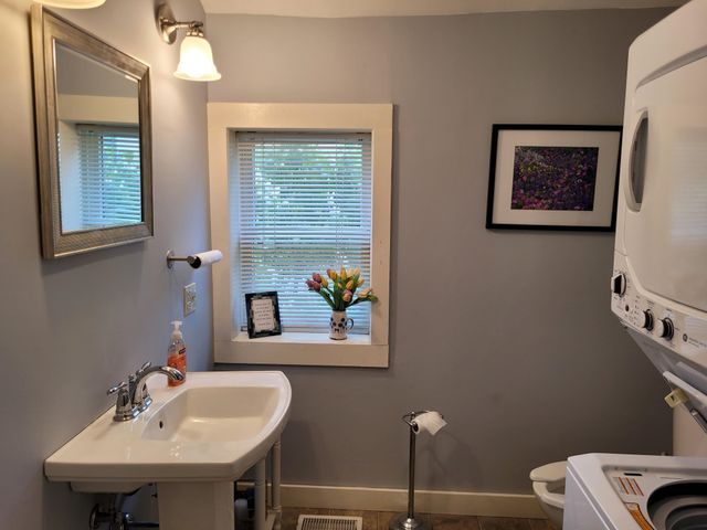 63 Main Street, Essex Junction, VT 05452