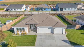 3956 Corvina St, Richland, WA 99352