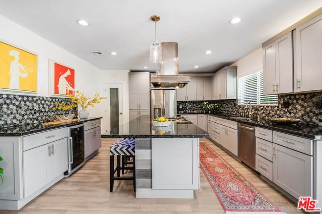 15237 Otsego Street, Los Angeles, CA 91403