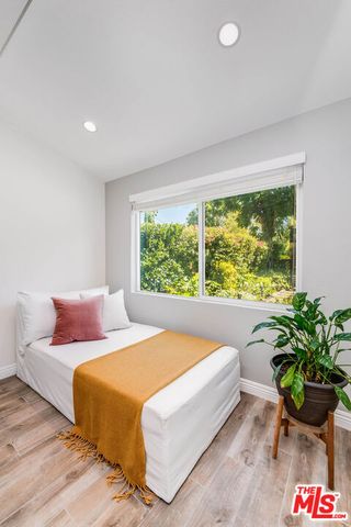 15237 Otsego Street, Los Angeles, CA 91403