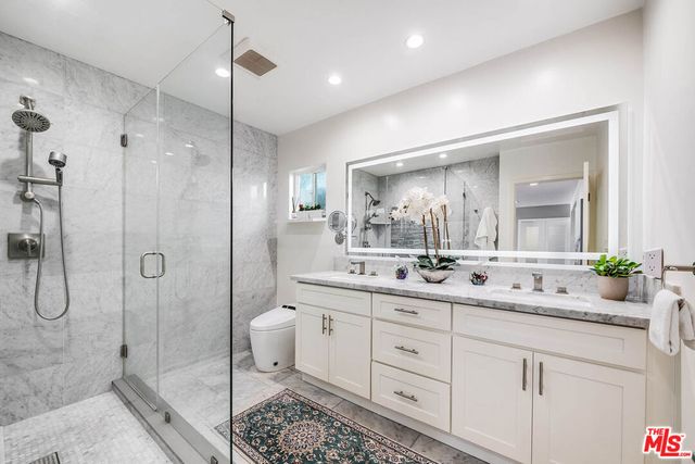 15237 Otsego Street, Los Angeles, CA 91403
