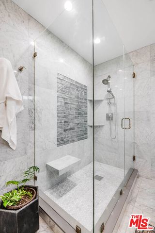 15237 Otsego Street, Los Angeles, CA 91403