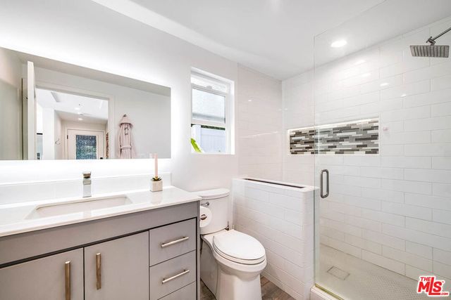 15237 Otsego Street, Los Angeles, CA 91403