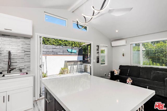 15237 Otsego Street, Los Angeles, CA 91403