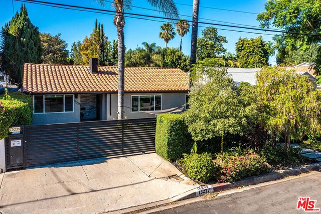 15237 Otsego Street, Los Angeles, CA 91403