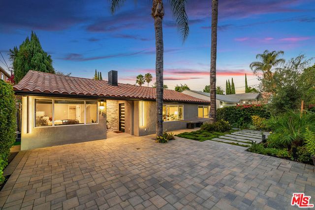 15237 Otsego Street, Los Angeles, CA 91403
