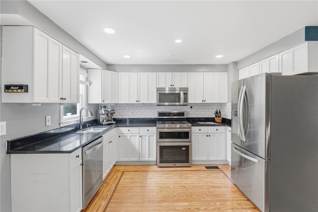 91 Evergreen Street, Providence, RI 02906