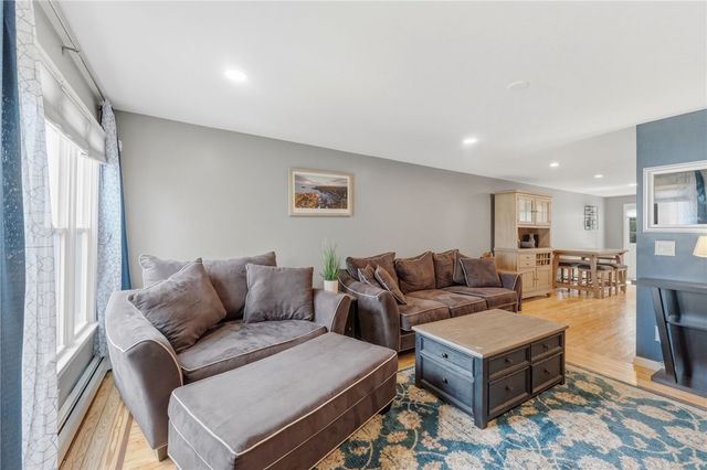 91 Evergreen Street, Providence, RI 02906