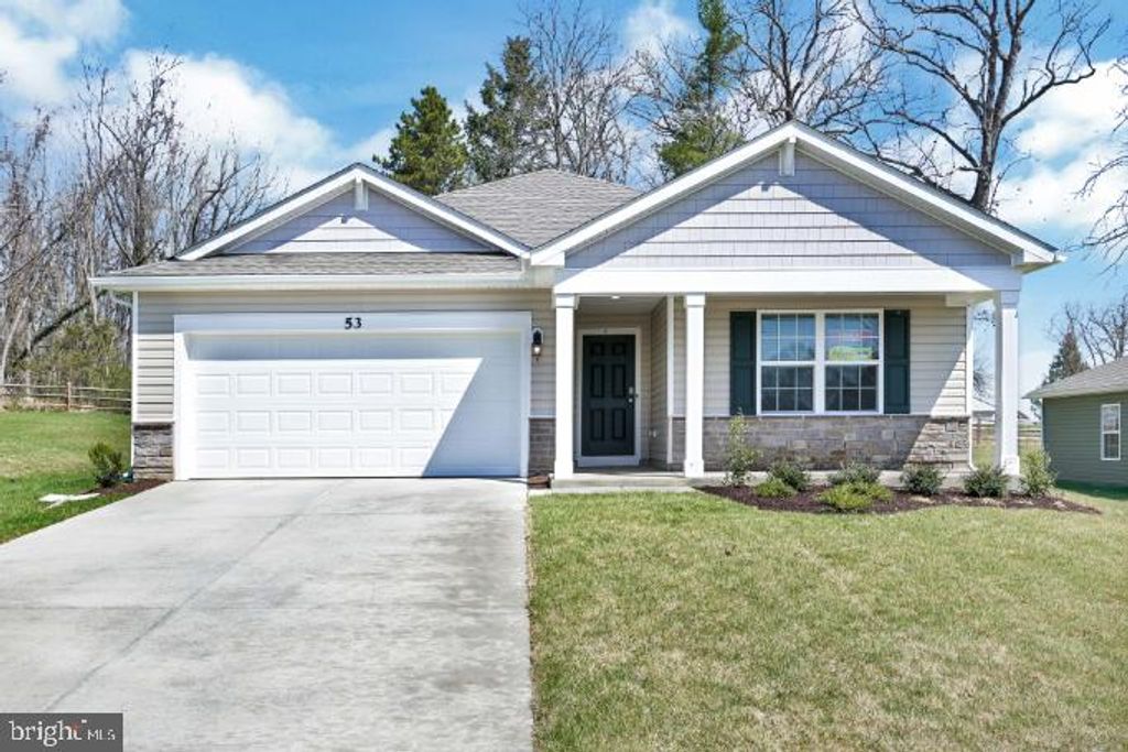 318 ORPINGTON DR, Martinsburg, WV 25403