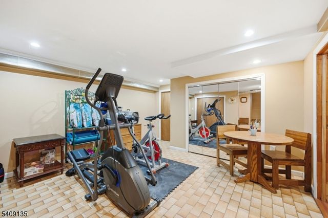 95 Parkway East, Bloomfield Twp., NJ 07003