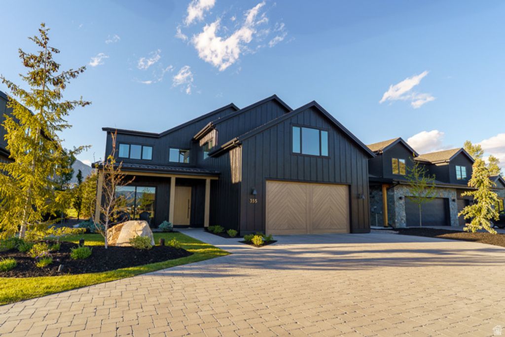 Image 1 of property listing at 355 E ROCKWELL CIR, Midway, UT 84049