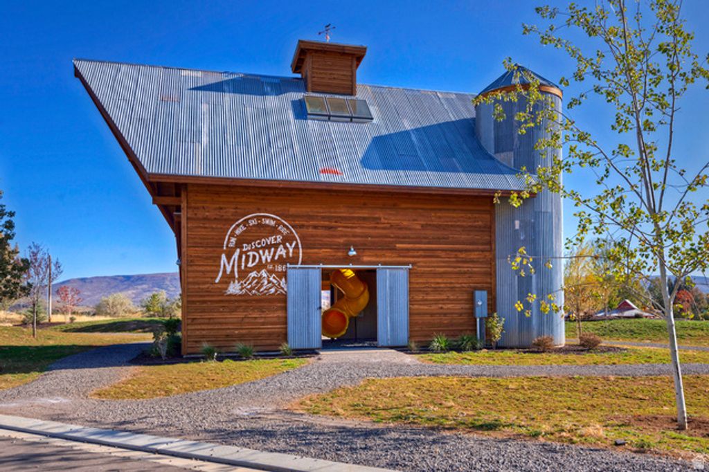Image 64 of property listing at 355 E ROCKWELL CIR, Midway, UT 84049