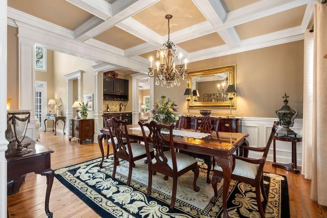 210 Lakeside Drive NW, Kennesaw, GA 30144