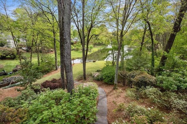 210 Lakeside Drive NW, Kennesaw, GA 30144