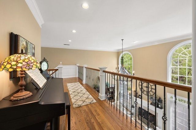 210 Lakeside Drive NW, Kennesaw, GA 30144